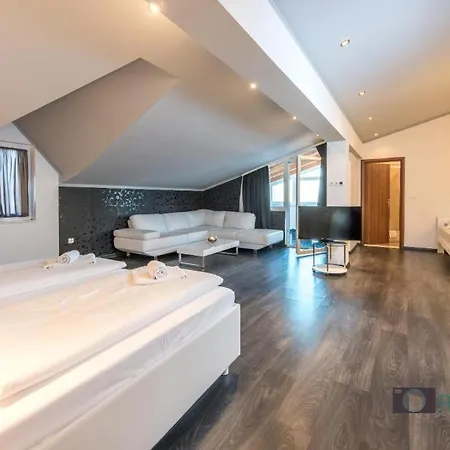Alojamento de Acomodação e Pequeno-almoço Boutique Suites Refresh